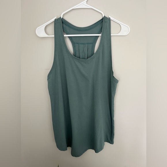 lululemon athletica Tops - Lululemon size 8 loose fit tank top